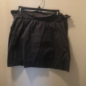 Grey skirt with pockets
